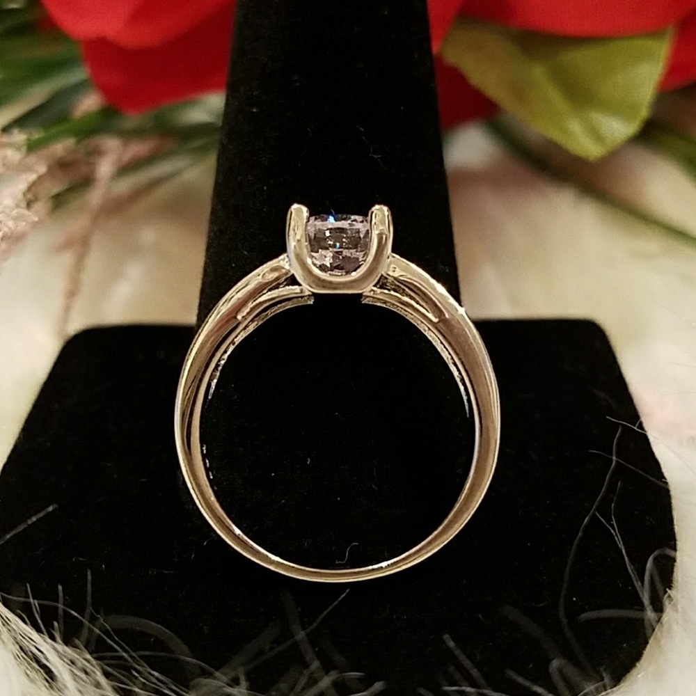 WHITE TOPAZ CZ ENGAGEMENT RING - Picture 4 of 5